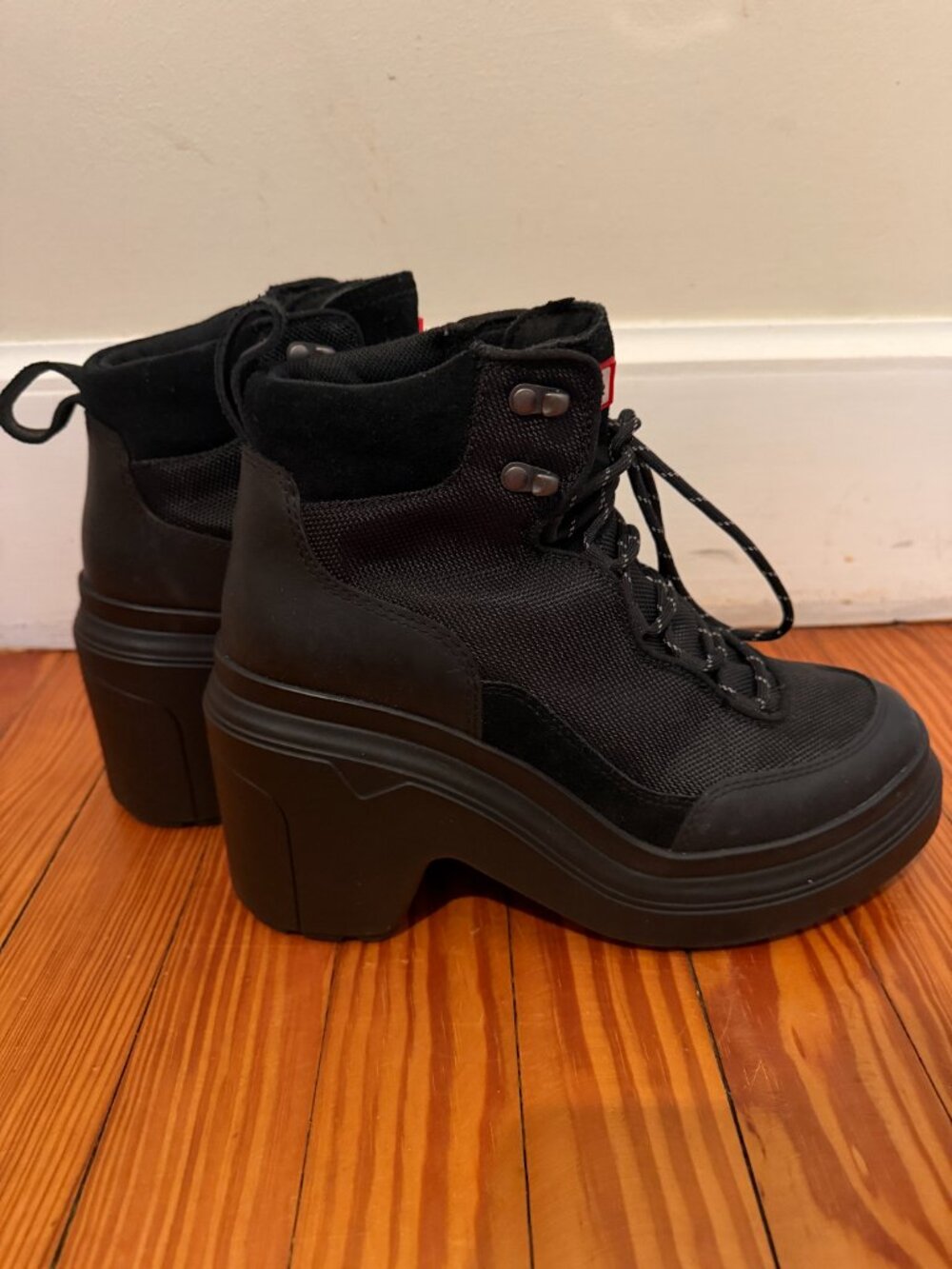 Hunter Women Black Ankle Boots Size 8 - Picture 5 of 5